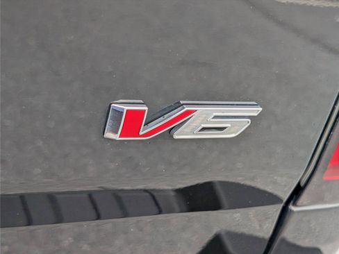 Used 2022 Chevrolet Colorado LT AWD/4WD image 10