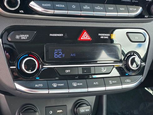 Used 2019 Hyundai Ioniq Limited FWD image 20