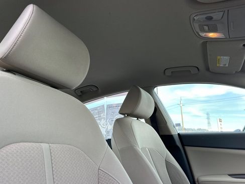 Used 2017 Kia Optima LX image 16