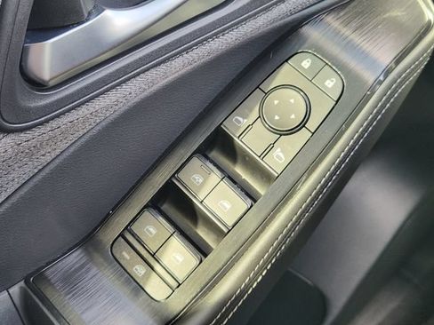 Certified 2023 Nissan Rogue SV FWD image 23