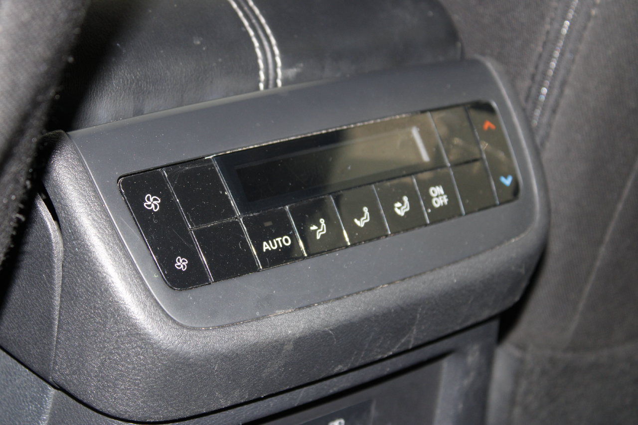 Used 2023 Nissan Pathfinder SV AWD/4WD image 22