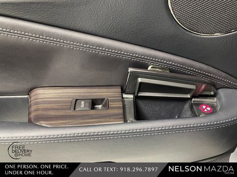 Used 2014 Lexus LS 460 AWD image 38