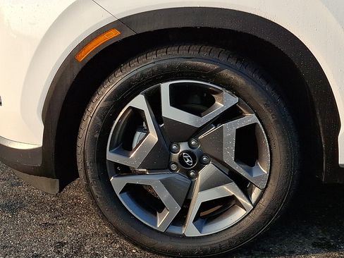 Certified 2025 Hyundai Palisade SEL FWD image 8