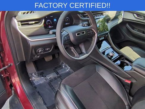 Certified 2023 Jeep Grand Cherokee L Laredo AWD/4WD image 17