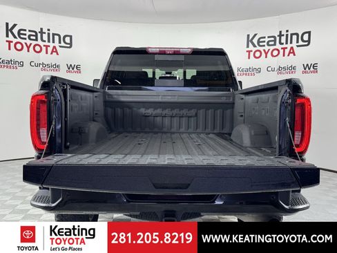 Used 2023 GMC Sierra 2500 Denali w/ Denali Ultimate Package image 16