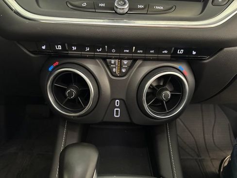 Used 2023 Chevrolet Blazer LT w/ Midnight/Sport Edition FWD image 25