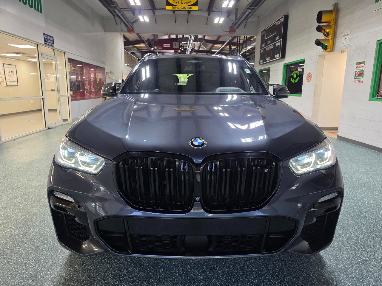 Used 2020 BMW X5 M50i w/ Executive Package AWD/4WD image 3