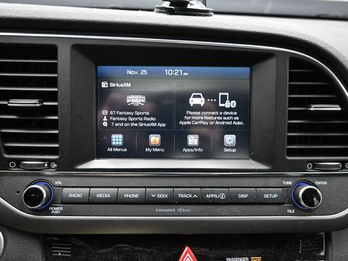 Used 2017 Hyundai Elantra Value Edition image 12