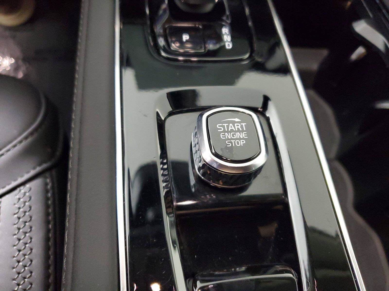 Certified 2026 Volvo XC90 B6 Plus AWD/4WD image 34