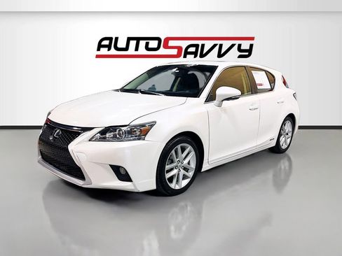 Used 2015 Lexus CT 200h image 3