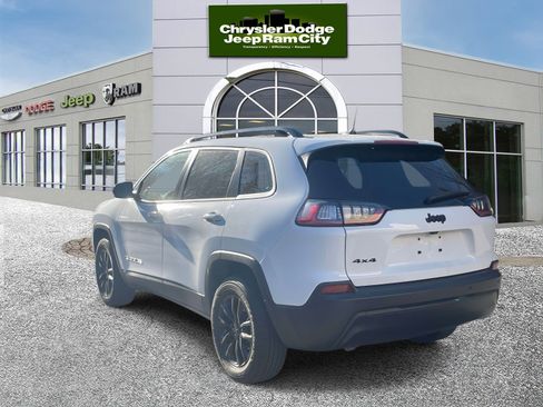 Used 2022 Jeep Cherokee 4WD Altitude image 8