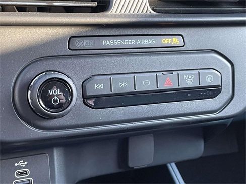 New 2026 Ford Maverick XL image 19