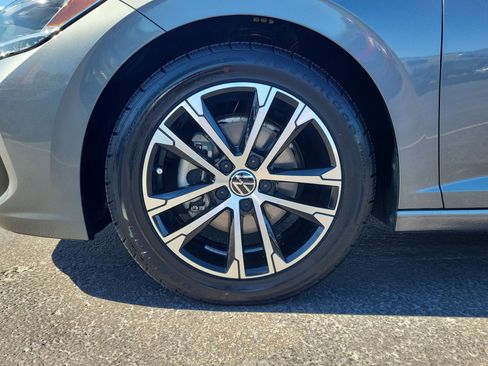 Used 2023 Volkswagen Jetta Sport image 5