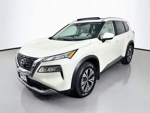 Used 2023 Nissan Rogue SV w/ SV Premium B Package AWD/4WD image 3