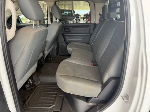 Used 2015 RAM 2500 Tradesman w/ Chrome Appearance Group AWD/4WD image 13