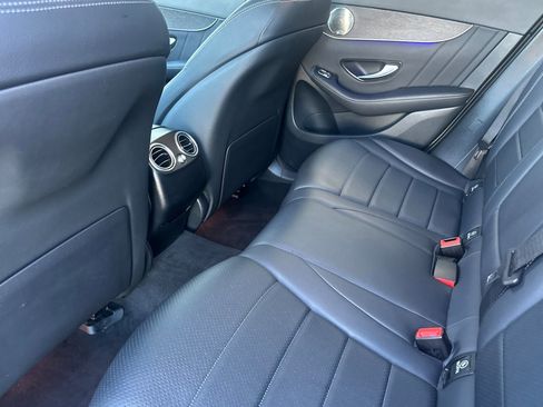 Used 2022 Mercedes-Benz GLC 300 4MATIC image 12