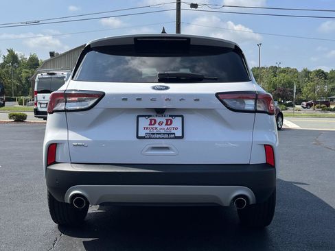 Used 2021 Ford Escape SEL w/ Technology Package FWD image 20