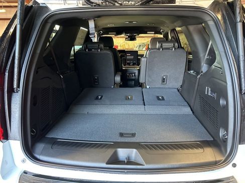 New 2026 GMC Yukon Elevation image 19