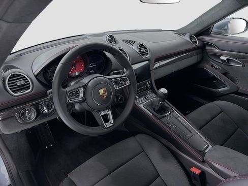 Certified 2025 Porsche 718 Cayman GTS RWD image 4
