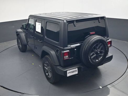 Used 2025 Jeep Wrangler Sport S AWD/4WD image 25