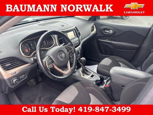 Used 2014 Jeep Cherokee Latitude AWD/4WD image 19