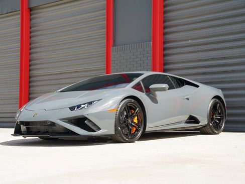 Used 2021 Lamborghini Huracan EVO image 45