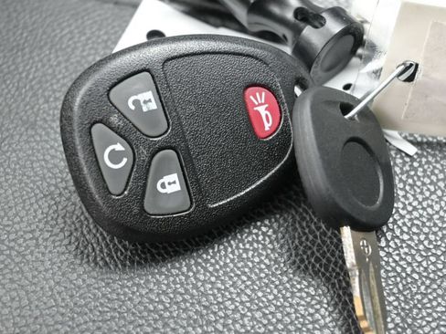 Used 2013 Chevrolet Tahoe LT AWD/4WD image 27