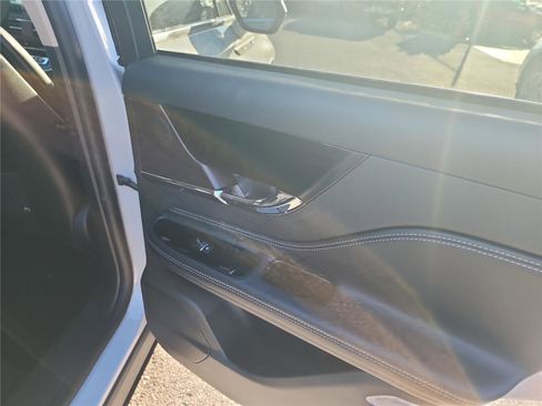 New 2026 Lincoln Corsair Premiere image 20