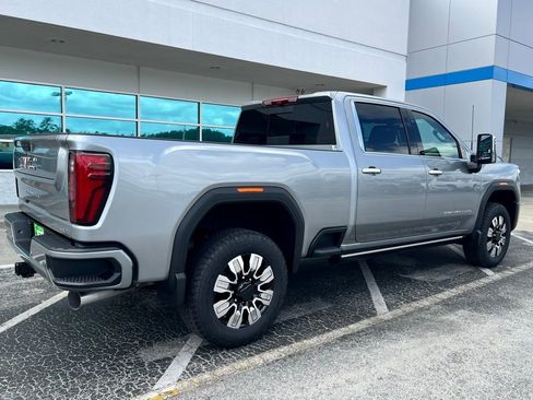 New 2026 GMC Sierra 3500 Denali w/ Denali Reserve Package image 4