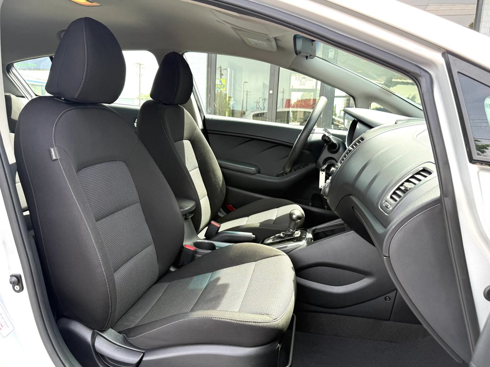 Used 2018 Kia Forte LX FWD image 19