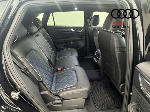Used 2026 Volkswagen Atlas Cross Sport SEL Premium R-Line AWD/4WD image 25