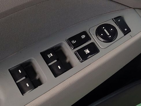 Used 2018 Hyundai Elantra SEL image 27