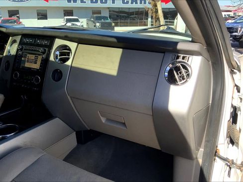 Used 2013 Ford Expedition EL Limited image 17