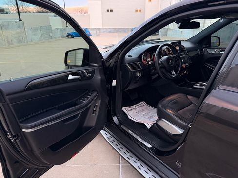 Used 2019 Mercedes-Benz GLS 550 4MATIC w/ Driver Assistance Package image 10