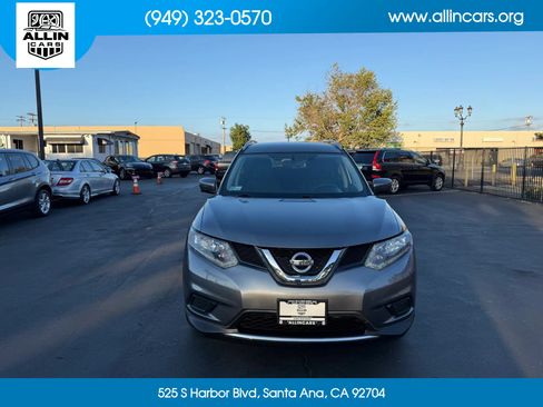 Used 2016 Nissan Rogue SV w/ SV Premium Package AWD/4WD image 2