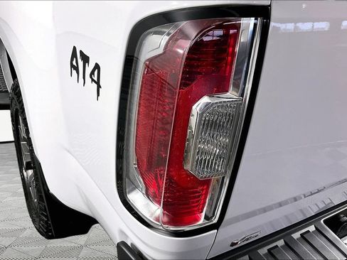 Certified 2022 GMC Canyon AT4 AWD/4WD image 23