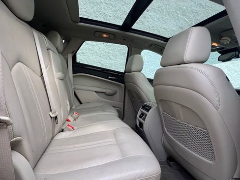 Used 2011 Cadillac SRX Premium image 7