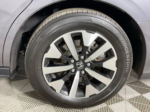 Used 2025 Honda Odyssey EX-L image 9
