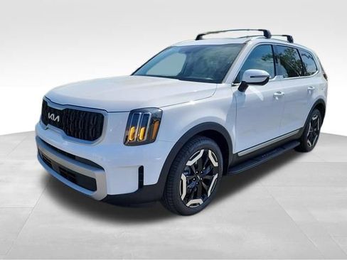 New 2025 Kia Telluride EX w/ EX Captain's Chair Package image 8