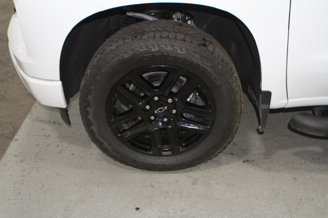 Used 2026 Chevrolet Silverado 1500 RST w/ RST Select Package AWD/4WD image 12