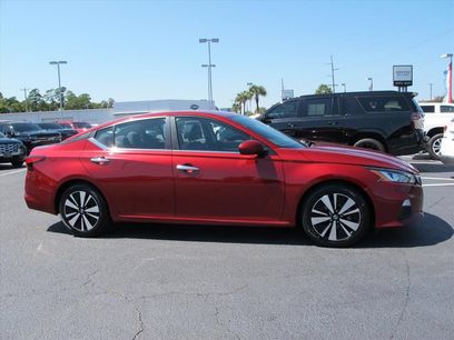 Used 2022 Nissan Altima 2.5 SV