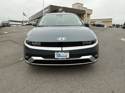 Certified 2025 Hyundai Ioniq 5 SE image 8