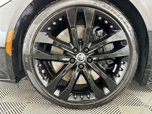 Used 2024 Jaguar F-TYPE R-Dynamic RWD image 31