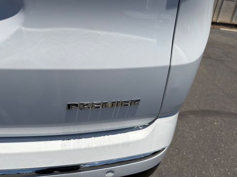 Used 2019 Chevrolet Traverse Premier w/ Driver Confidence II Package FWD image 44