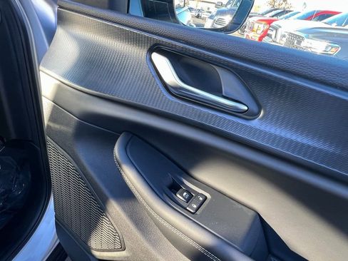 New 2025 Jeep Grand Cherokee L Altitude image 13