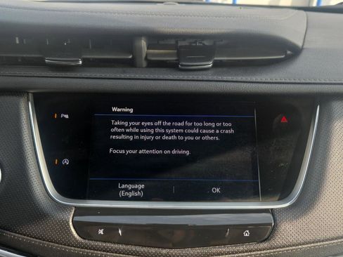 Used 2024 Cadillac XT5 Premium Luxury image 22