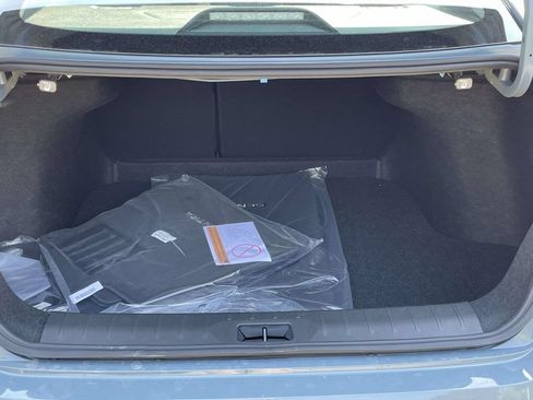 New 2026 Nissan Sentra SV w/ SV Convenience Package FWD image 9