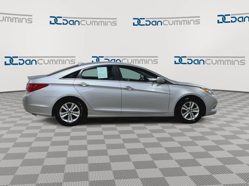 Used 2013 Hyundai Sonata GLS w/ Popular Equipment Pkg FWD image 2
