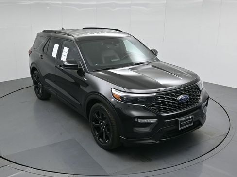 Certified 2022 Ford Explorer ST-Line w/ Class IV Trailer Tow Package image 41