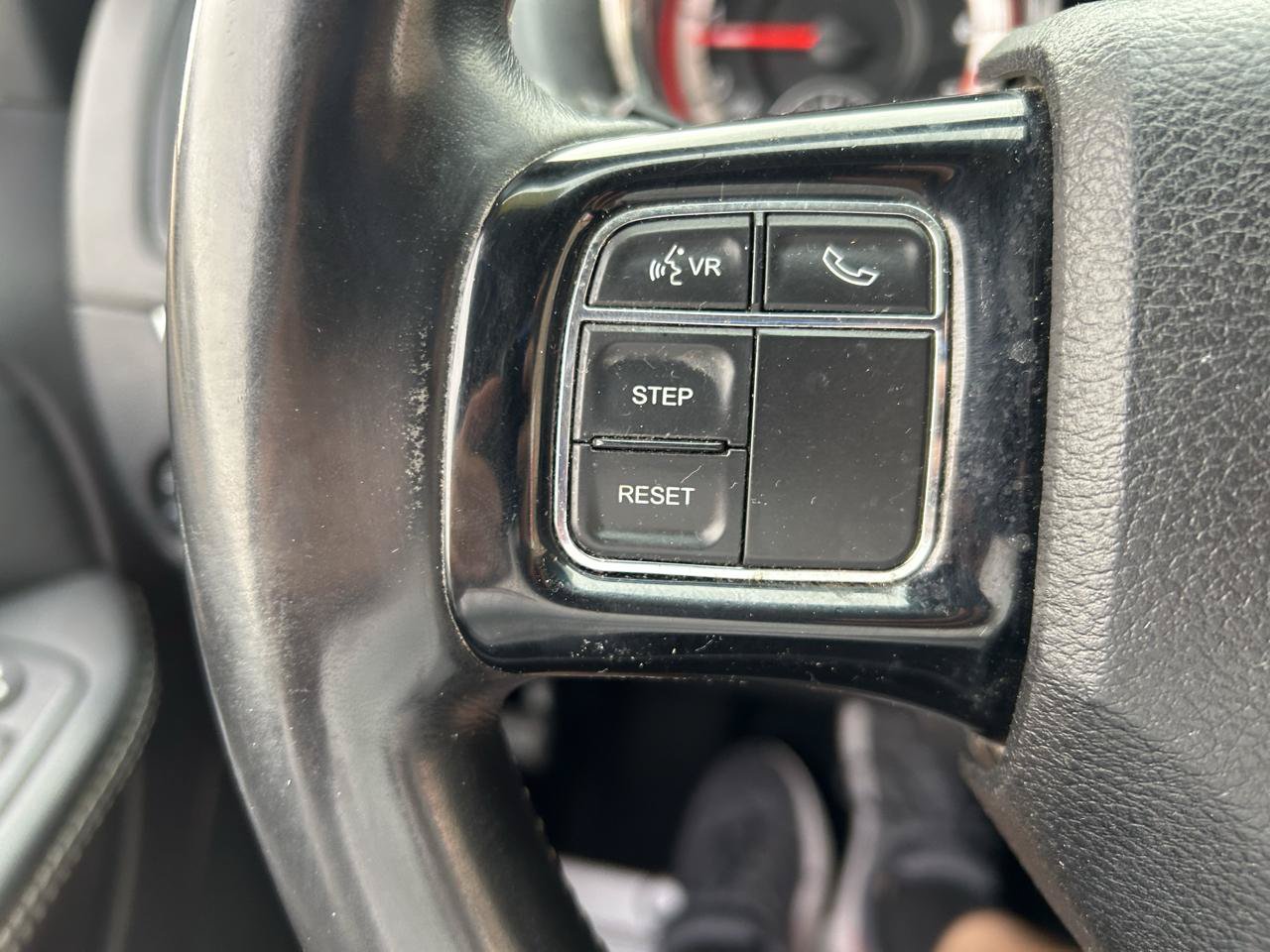 Used 2018 Dodge Grand Caravan SE FWD image 17